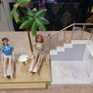 Dollhouse Poolside Set with Palm Tree